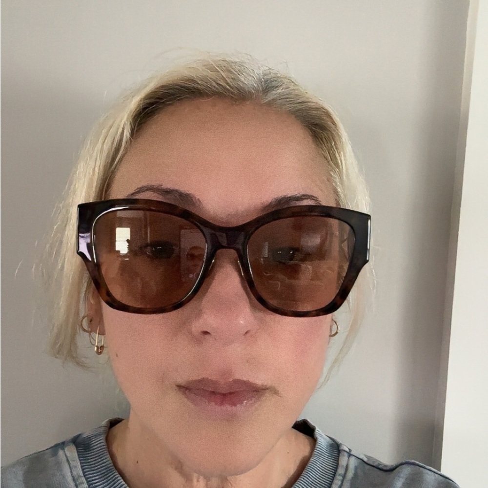Tortoise Shell Sunglasses - Picture 6 of 7